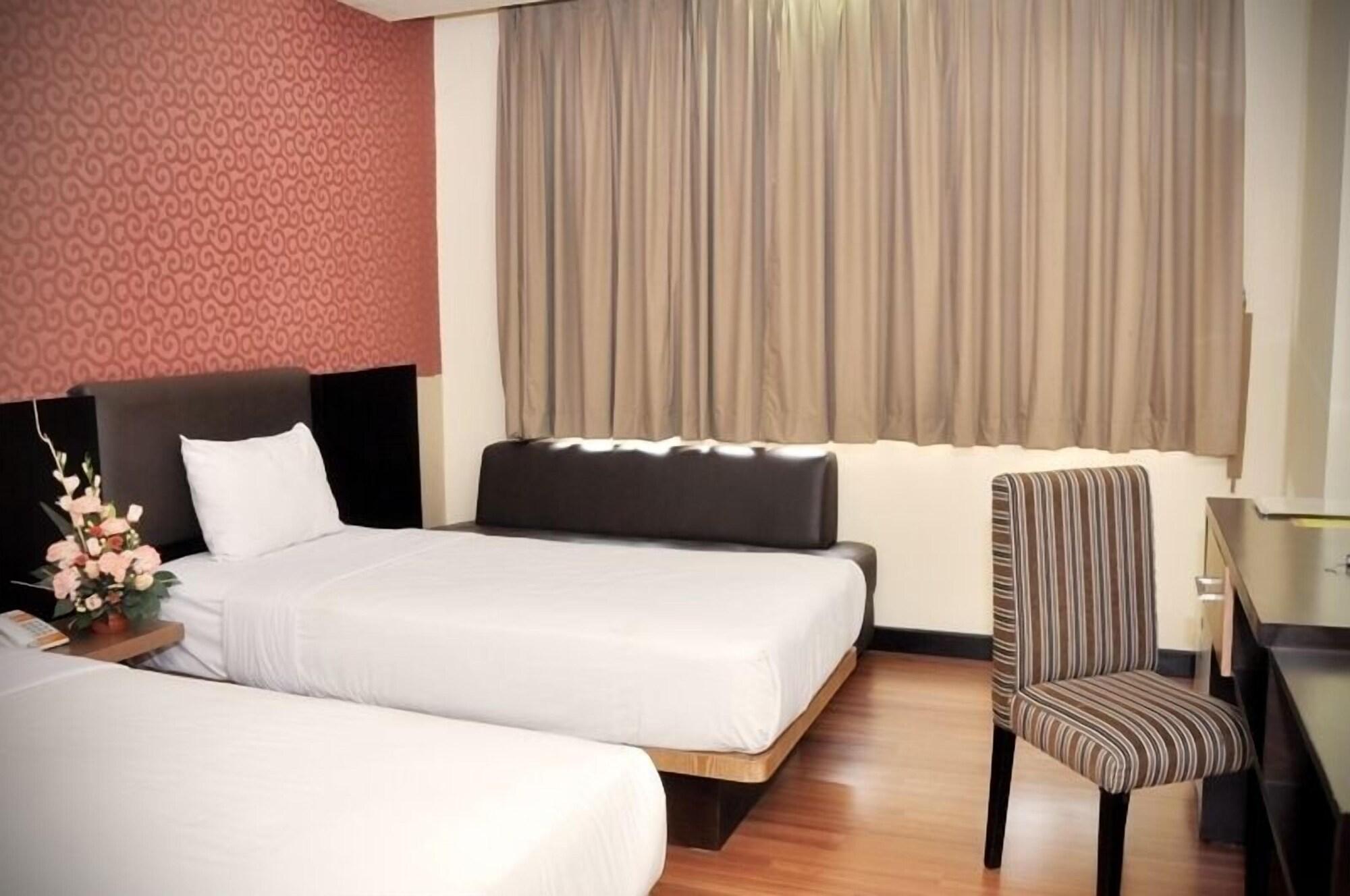 Pandanaran Hotel Semarang Exterior foto