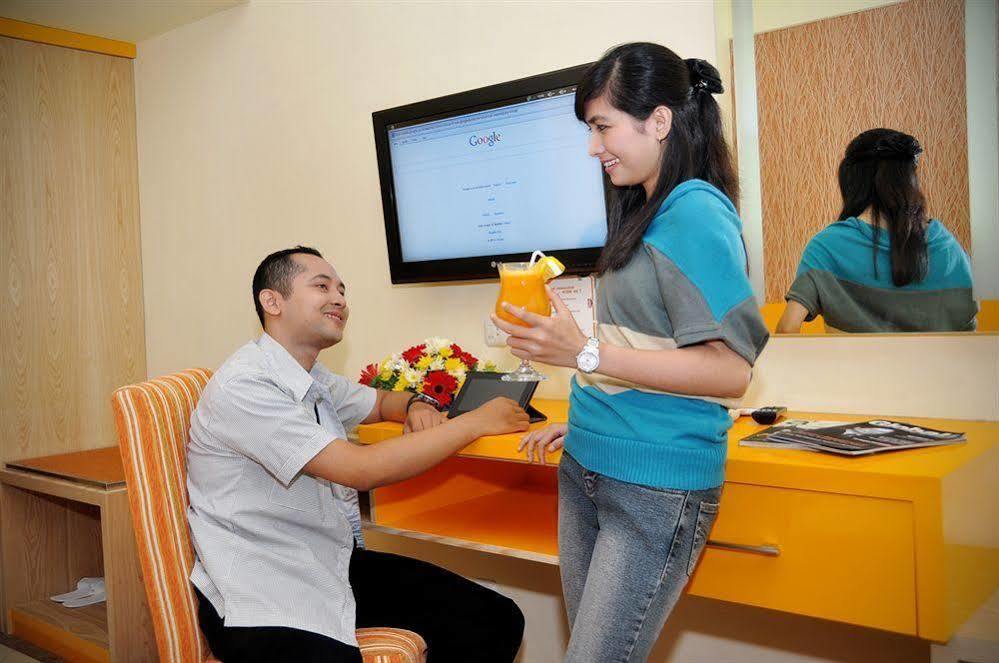 Pandanaran Hotel Semarang Exterior foto